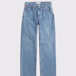 Abercrombie & Fitch High Rise 90s Relaxed Heart Embroidered Jean - New with Tags